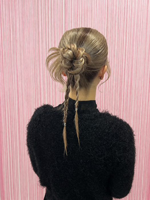 画像11674：ハーフツインリボンアレンジ・ペア｜梅田・北新地ヘアセット
