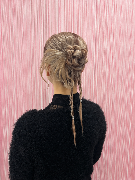 画像11675：ハーフツインリボンアレンジ・ペア｜梅田・北新地ヘアセット