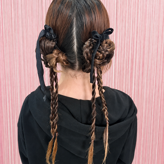 画像11734：ツインお団子・細三つ編み｜梅田・北新地ヘアセット