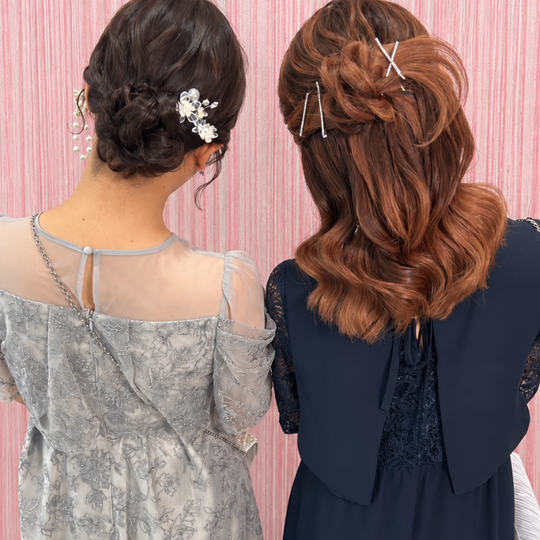 画像11762：シニヨンとハーフアップ・ペア｜梅田・北新地ヘアセット