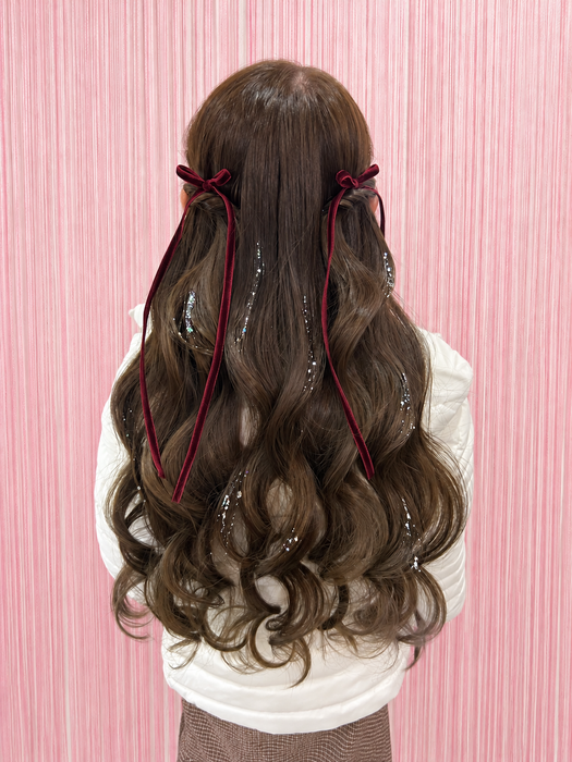 画像11872：花飾り低めシニヨン｜梅田・北新地ヘアセット