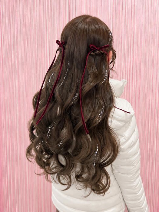 画像11873：花飾り低めシニヨン｜梅田・北新地ヘアセット