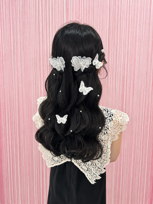 画像11889：花飾り低めシニヨン｜梅田・北新地ヘアセット