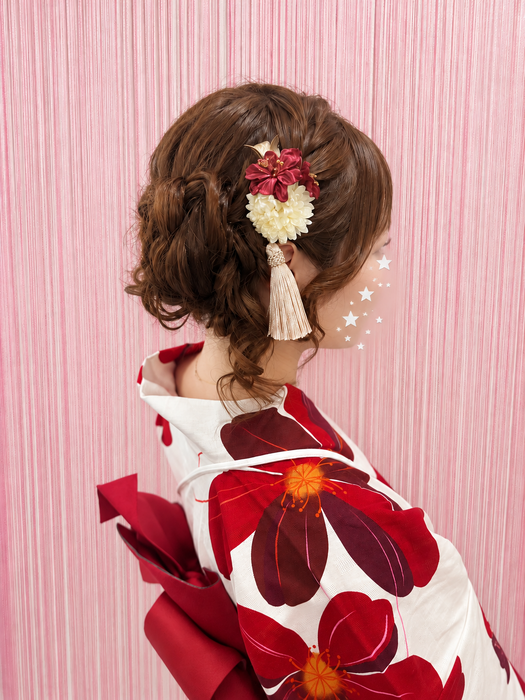 画像11923：花飾り低めシニヨン｜梅田・北新地ヘアセット