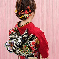 画像11949：花飾り低めシニヨン｜梅田・北新地ヘアセット